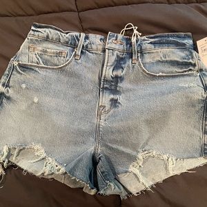Good American 90s jean shorts